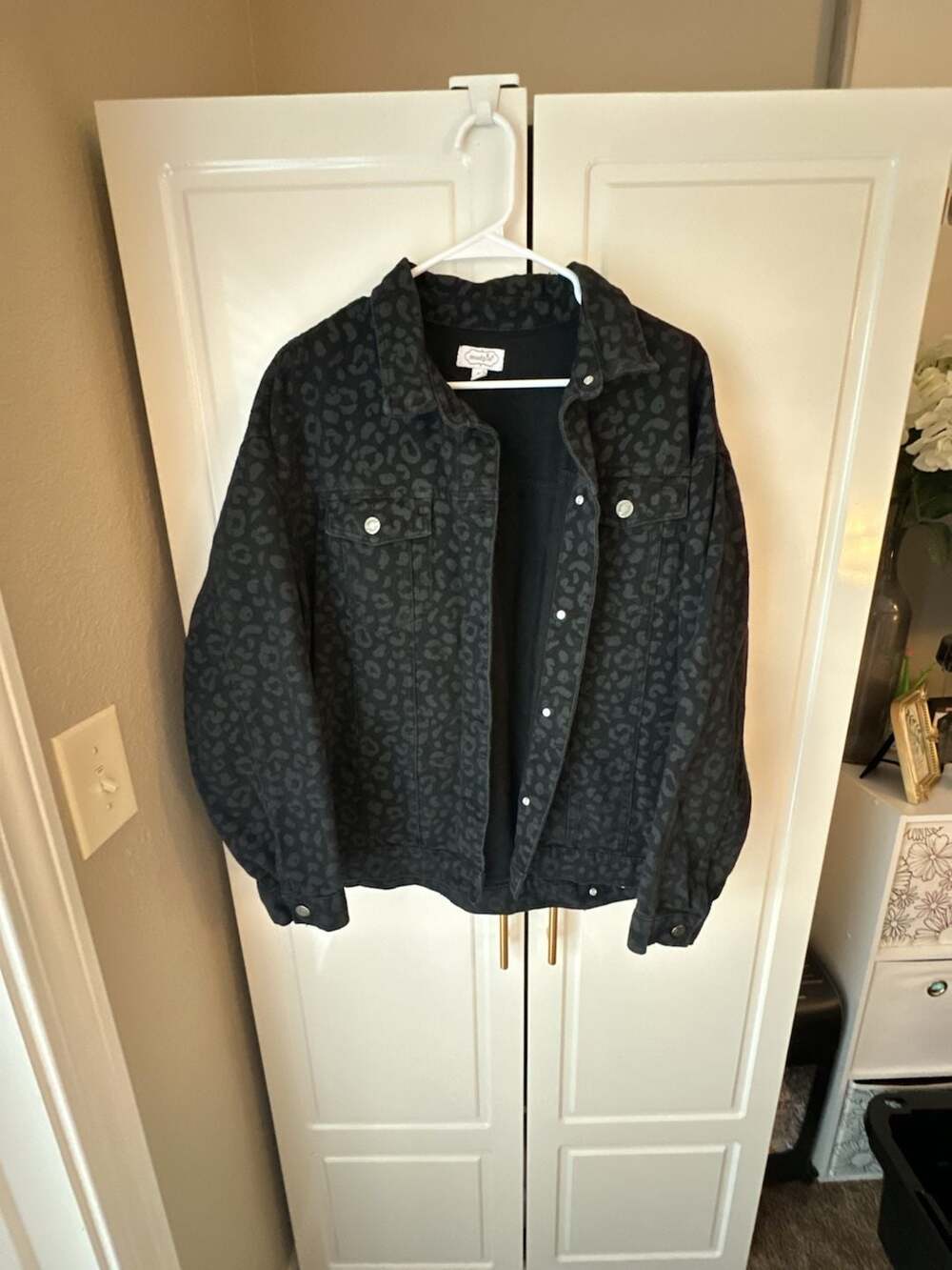 Mud Pie Shaw Boyfriend Black Leopard Jean Jacket